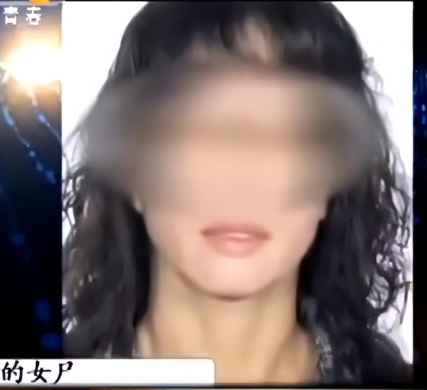 好股盛 46岁男子给53岁富婆当小三，车震过后想起29岁女友，竟掐死了富婆